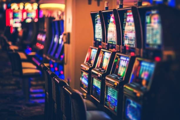 Real-time in-play betting odds during a Valorant match